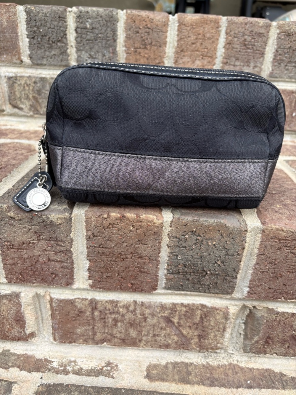 Coach Cosmetic Legacy Bag  VGUC - Picture 5 of 13